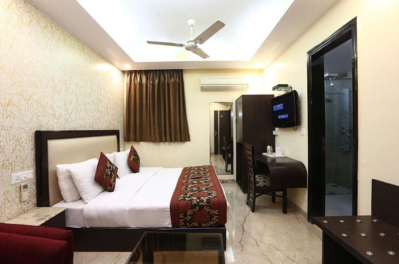 Hotel Kingston Park - Karol Bagh Delhi Екстериор снимка