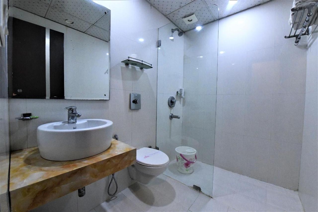 Hotel Kingston Park - Karol Bagh Delhi Екстериор снимка