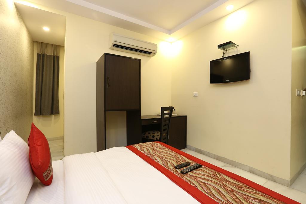 Hotel Kingston Park - Karol Bagh Delhi Екстериор снимка