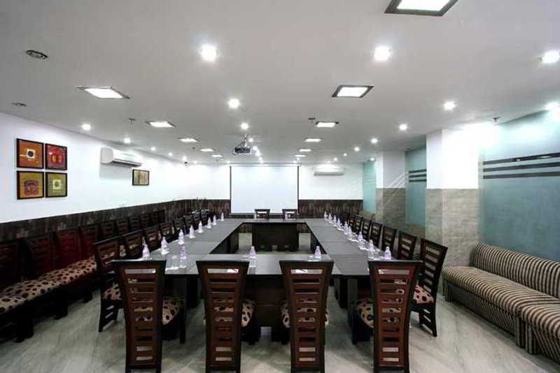 Hotel Kingston Park - Karol Bagh Delhi Екстериор снимка